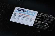 Mercedes-Benz CLK 200 Elegance Amber Red + Exceptional Condition - Thumb 38