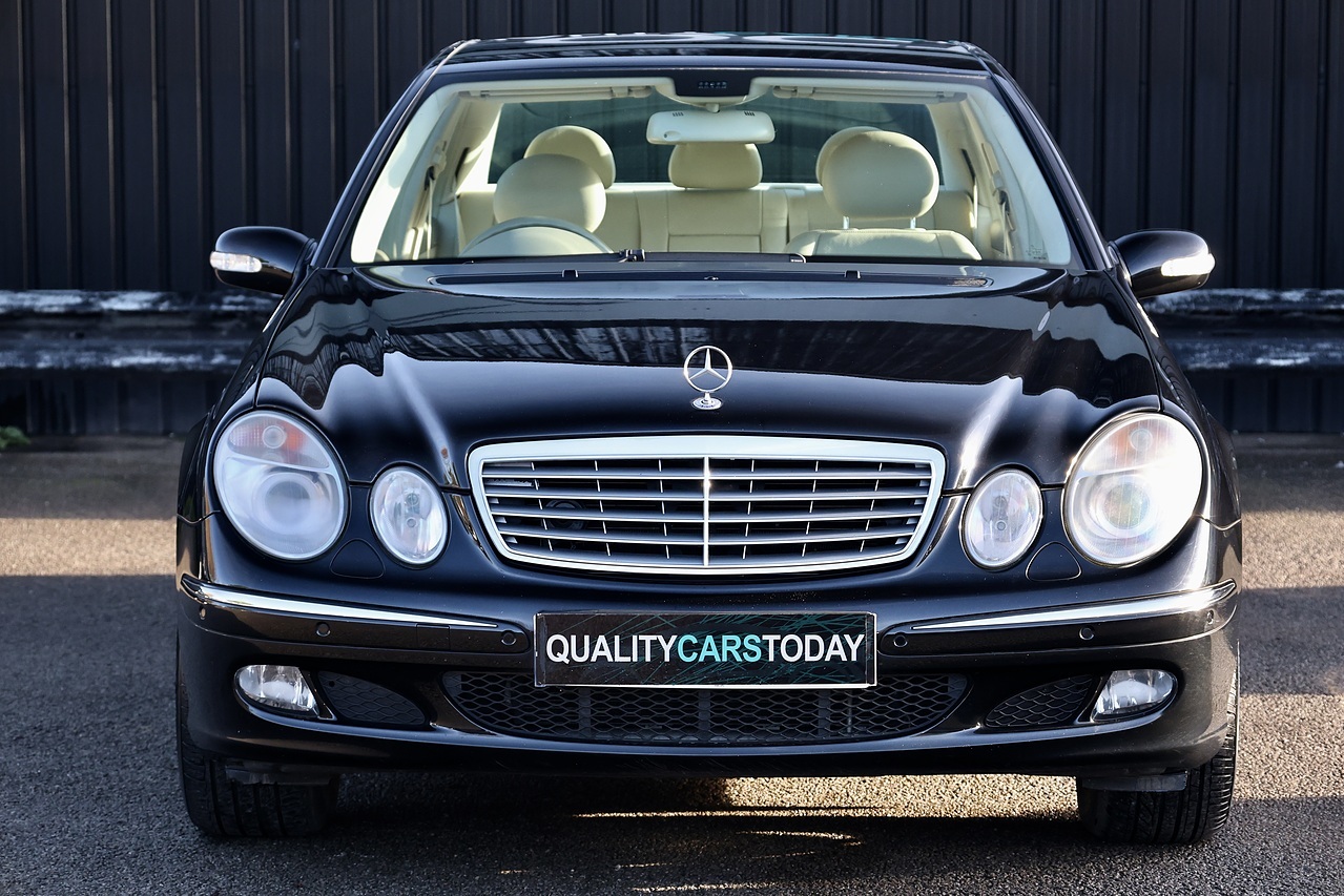 Mercedes-Benz E350 Elegance 1 Former Keeper + 46k Miles + COMAND + Heated / Memory Seats - Large 3