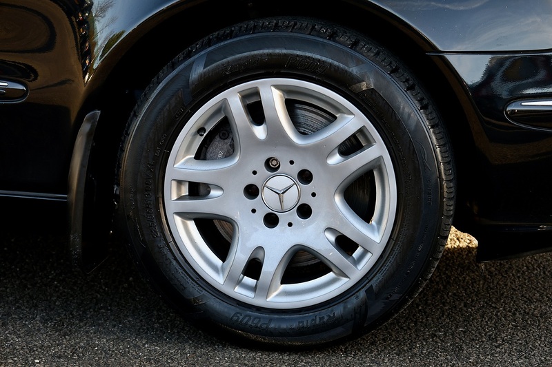 Mercedes-Benz E350 Elegance 1 Former Keeper + 46k Miles + COMAND + Heated / Memory Seats Image 29