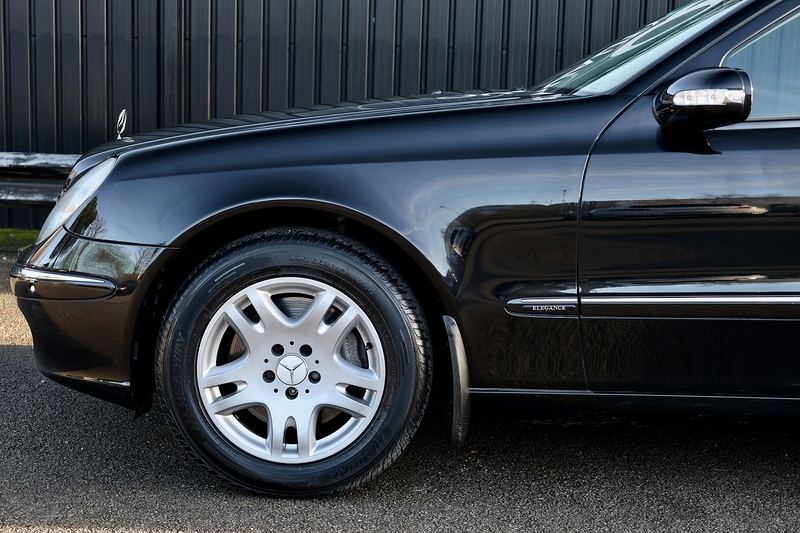 Mercedes-Benz E350 Elegance 1 Former Keeper + 46k Miles + COMAND + Heated / Memory Seats Image 25