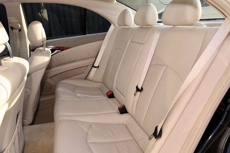 Mercedes-Benz E350 Elegance 1 Former Keeper + 46k Miles + COMAND + Heated / Memory Seats Image 20