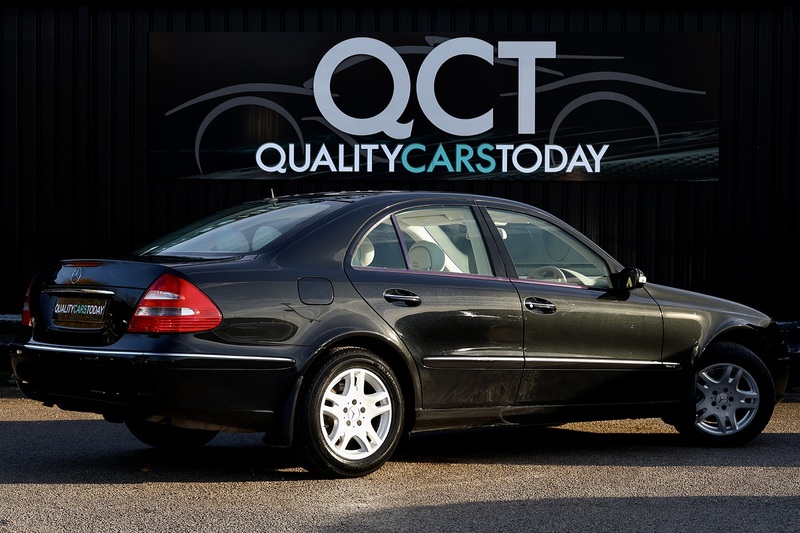 Mercedes-Benz E350 Elegance 1 Former Keeper + 46k Miles + COMAND + Heated / Memory Seats Image 8