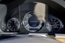 Mercedes-Benz E350 Elegance 1 Former Keeper + 46k Miles + COMAND + Heated / Memory Seats - Thumb 37