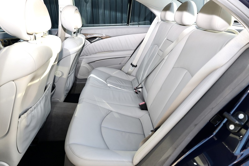 Mercedes-Benz E500 Avantgarde Full Mercedes Main Dealer History + Very Rare Image 23