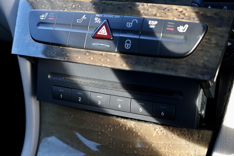 Mercedes-Benz E500 Avantgarde Full Mercedes Main Dealer History + Very Rare Image 36