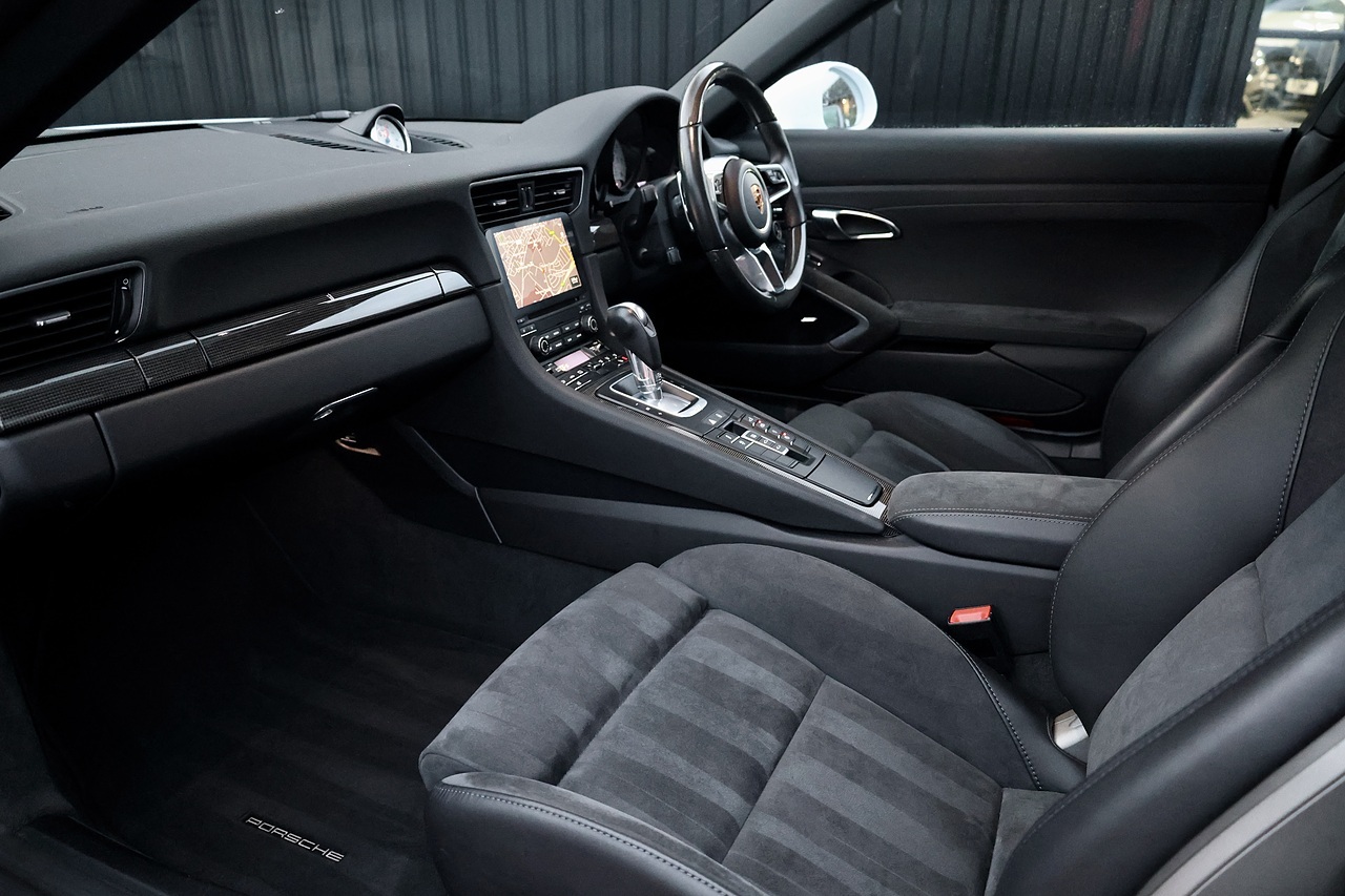 Porsche 911 Carrera 4 GTS 1 Former Keeper + FPSH + Porsche Warranty  £20k Cost Options* - Large 2