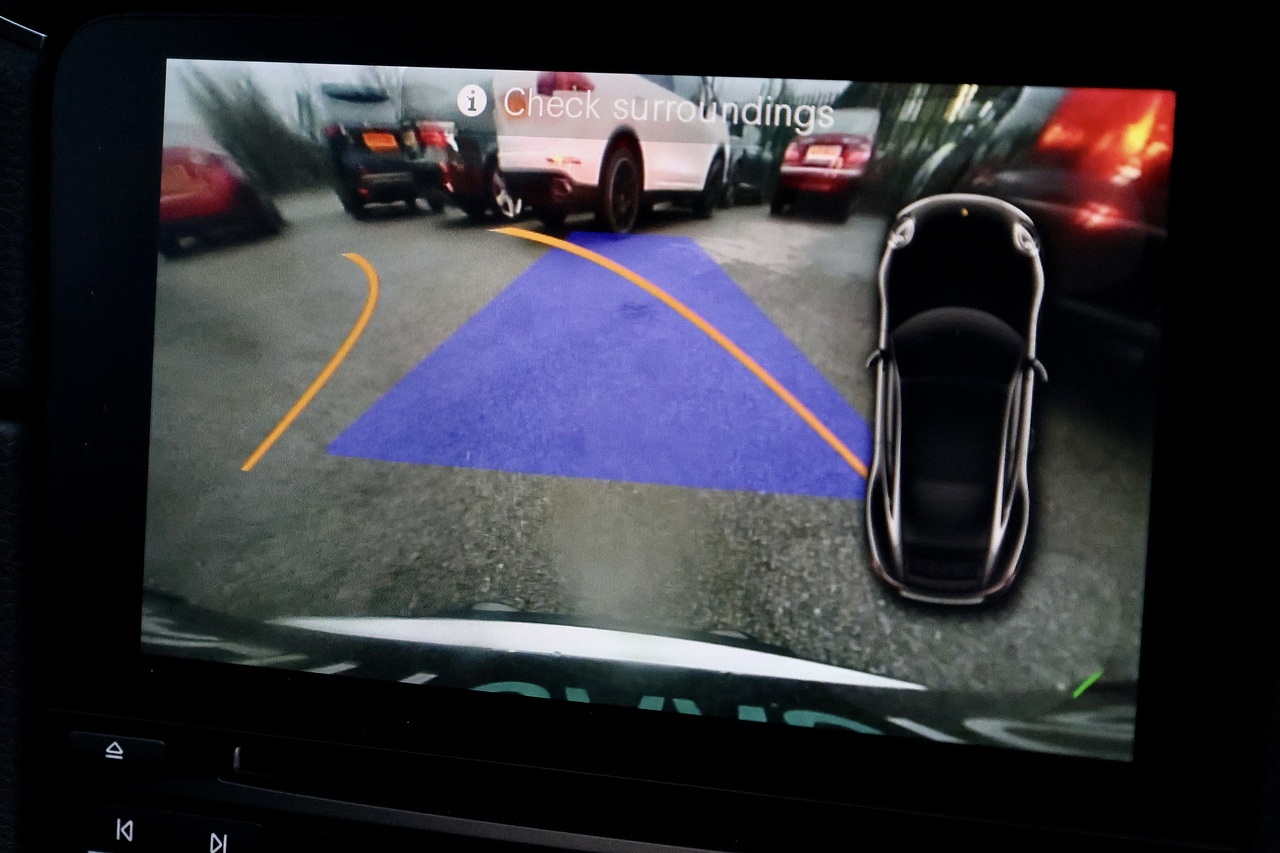 Porsche 911 Carrera 4 GTS 1 Former Keeper + FPSH + Porsche Warranty  £20k Cost Options* - Large 40