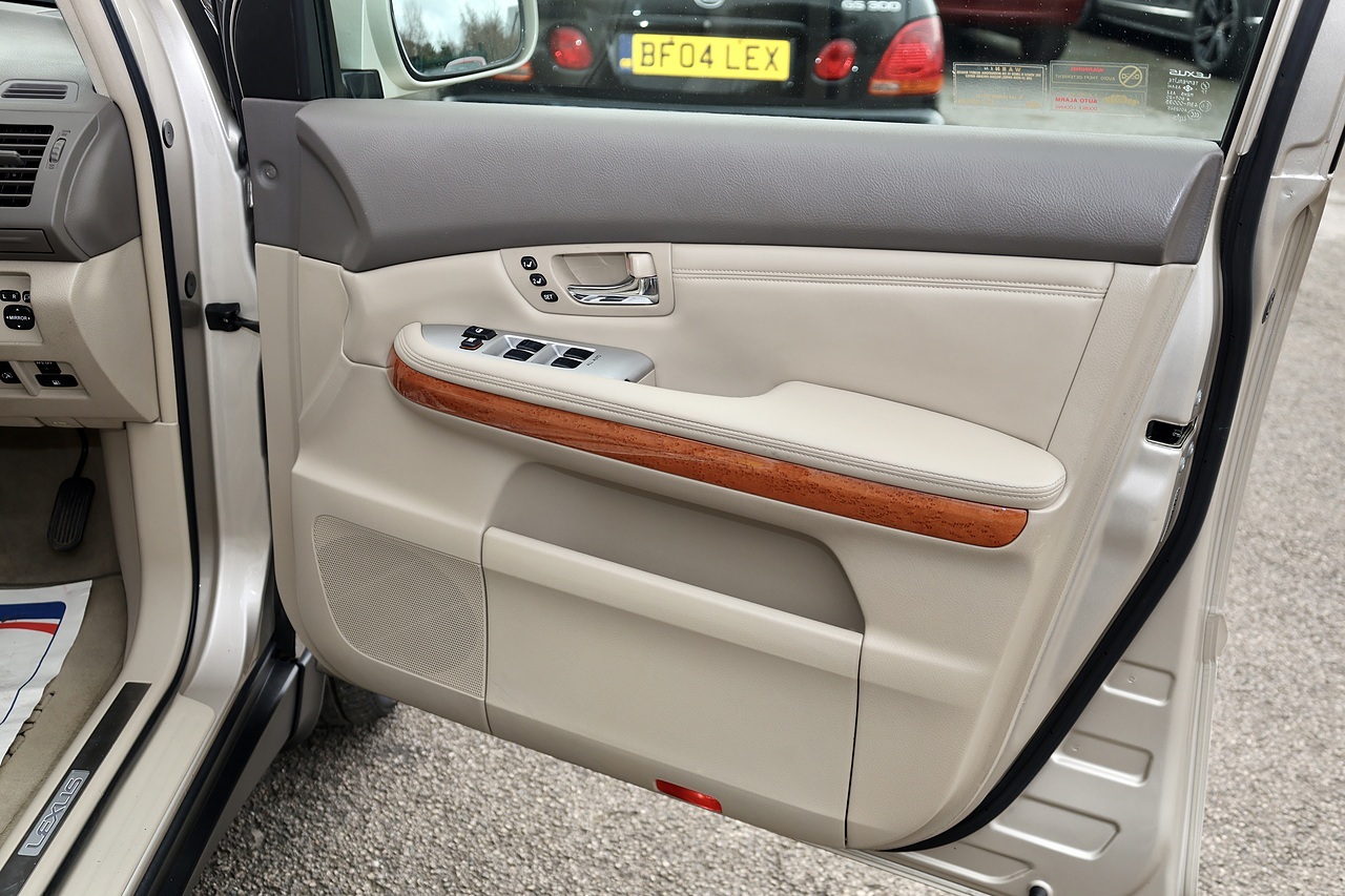 Lexus RX 300 SE-L Full Service History + Sunroof + Sat Nav - Large 13