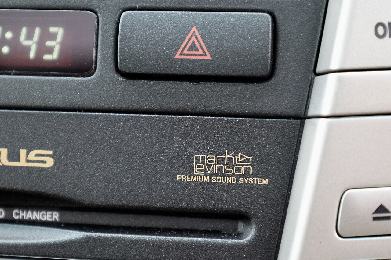 Lexus RX 300 SE-L Full Service History + Sunroof + Sat Nav - Large 40