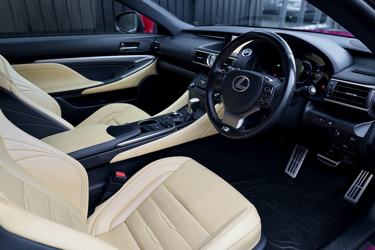 Lexus RC 300h F Sport Full Lexus Main Dealer History + Lexus Warranty* - Large 9