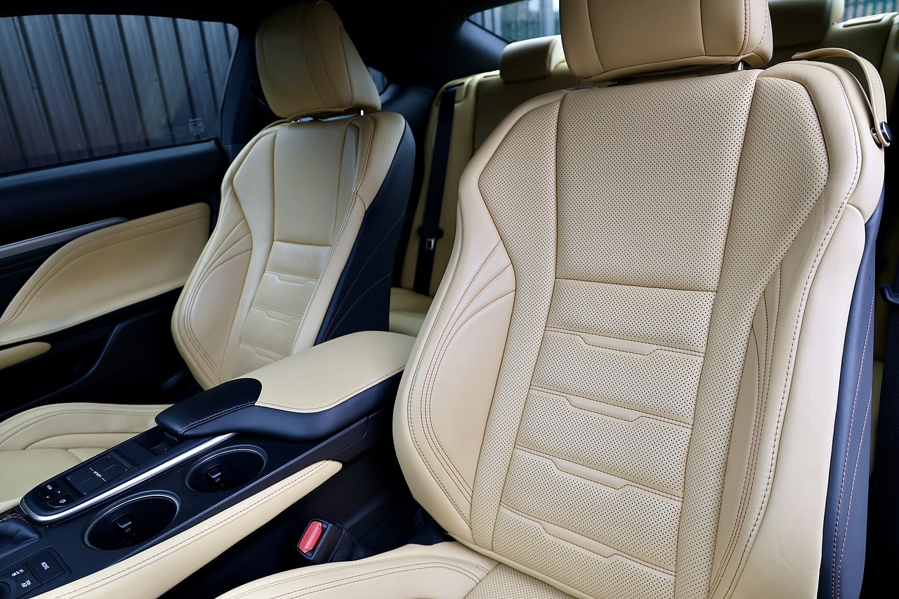 Lexus RC 300h F Sport Full Lexus Main Dealer History + Lexus Warranty* - Large 7