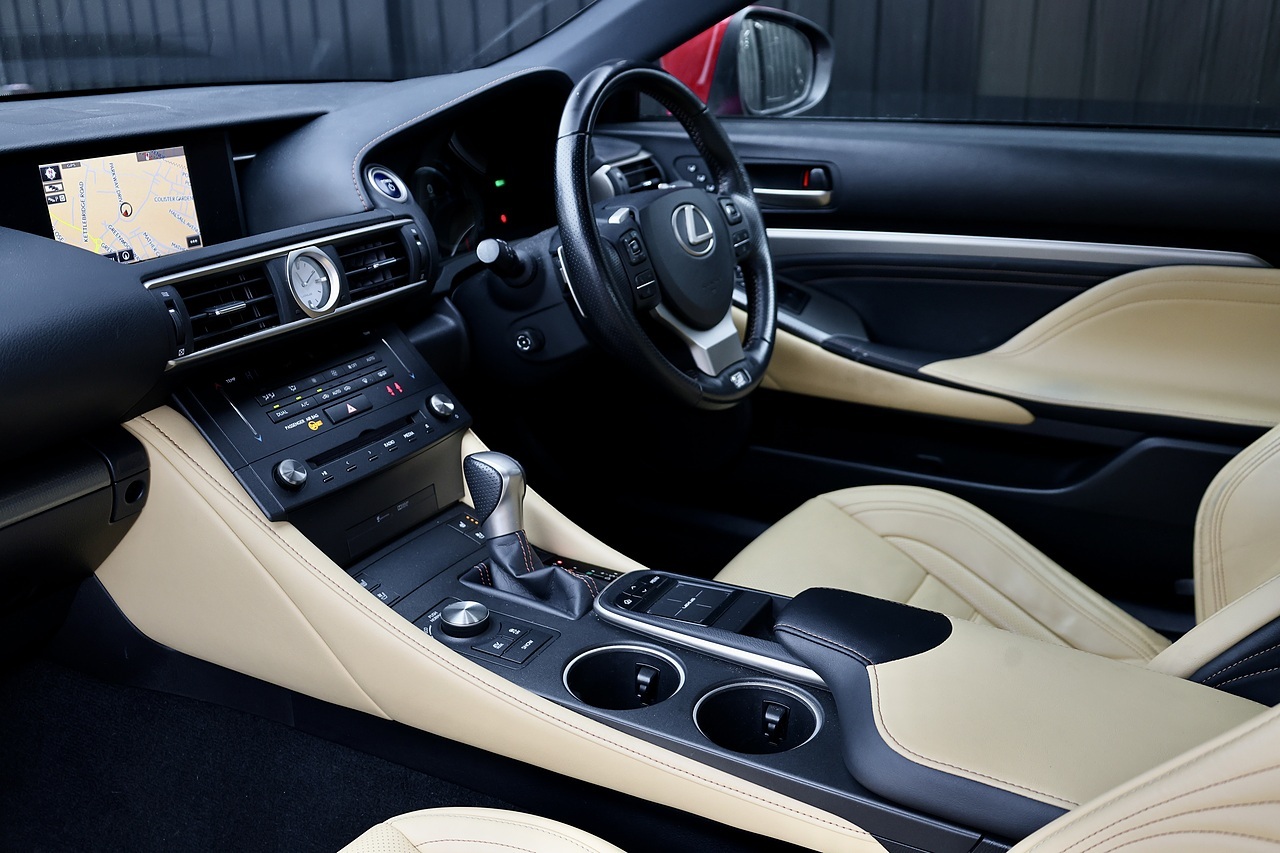 Lexus RC 300h F Sport Full Lexus Main Dealer History + Lexus Warranty* - Large 8