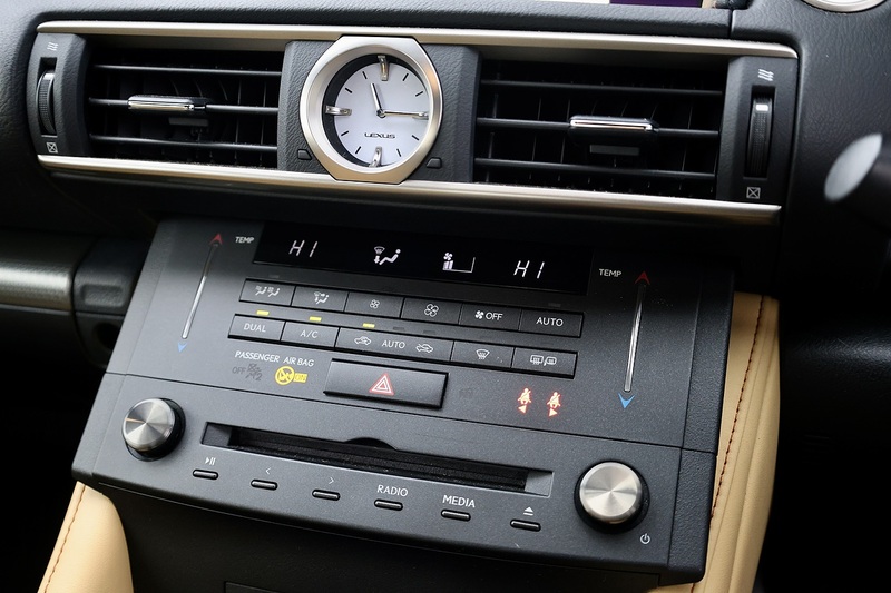 Lexus RC 300h F Sport Full Lexus Main Dealer History + Lexus Warranty* Image 26