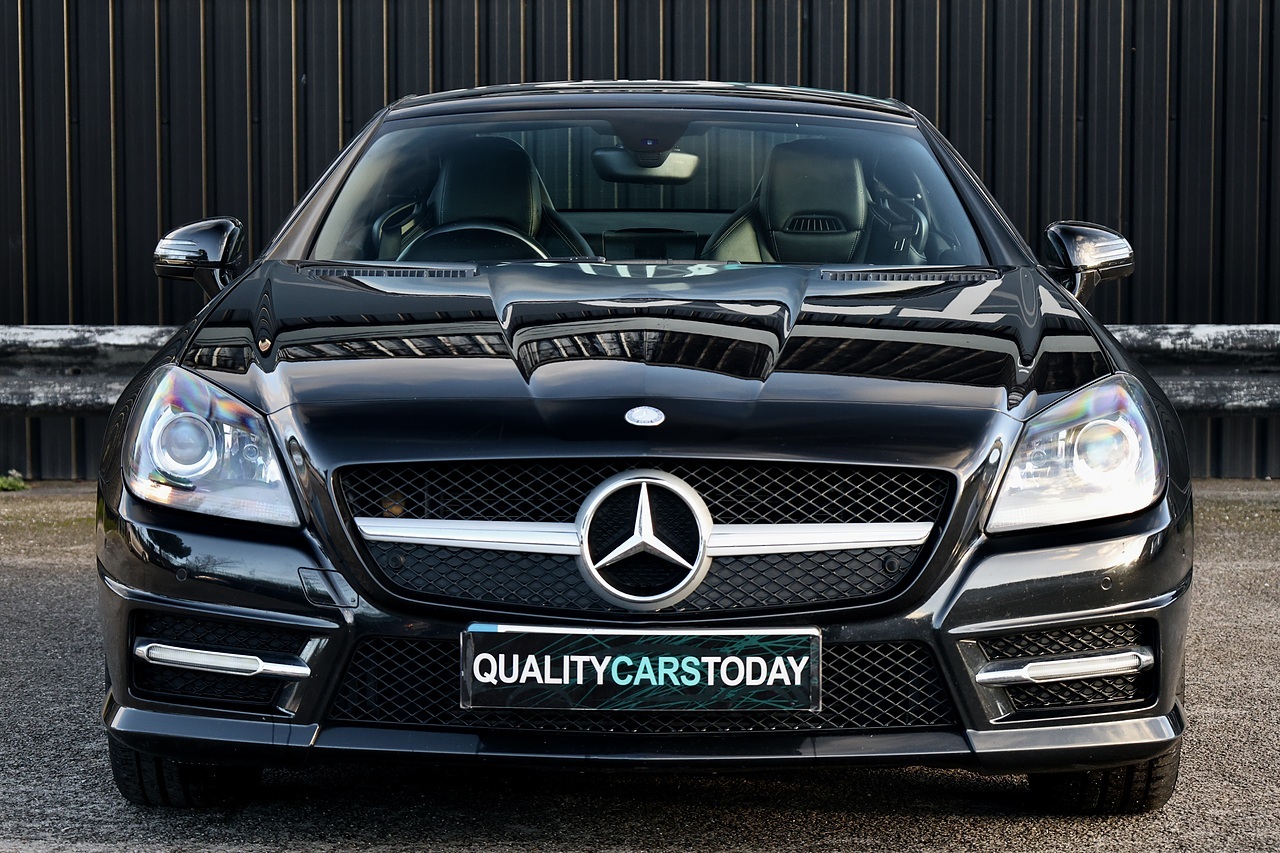 Mercedes-Benz SLK 250 CDI AMG Sport Pano Roof + Air Scarf + Heated Seats + Sat Nav - Large 3