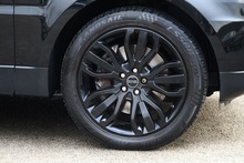 Land Rover Range Rover Sport HSE Full Service History + Black Pack + Panoramic Roof - Thumb 31