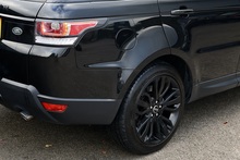 Land Rover Range Rover Sport HSE Full Service History + Black Pack + Panoramic Roof - Thumb 16