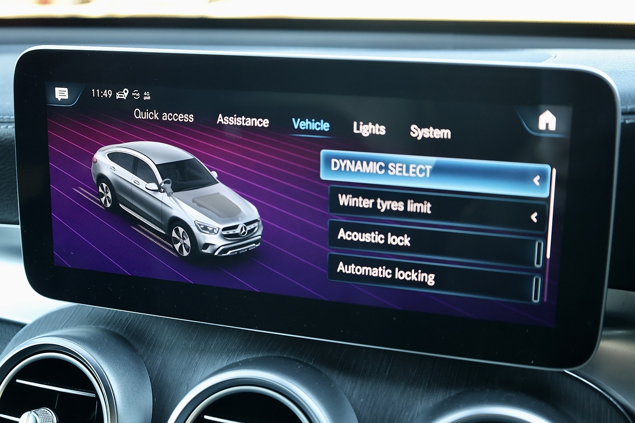 Mercedes-Benz GLC 220d AMG Line Coupe 1 Former Keeper + Full Service History + Just Serivced by MB + MBUX - Large 15