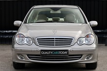 Mercedes-Benz C350 Elegance SE Rare Model + Sunroof + Heated Leather + Exceptional Condition - Thumb 3