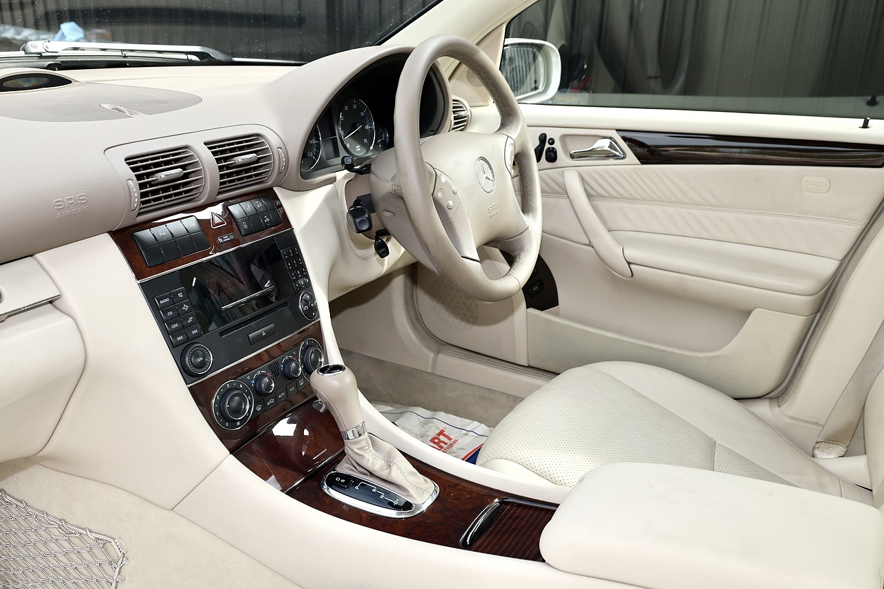 Mercedes-Benz C350 Elegance SE Rare Model + Sunroof + Heated Leather + Exceptional Condition - Large 9