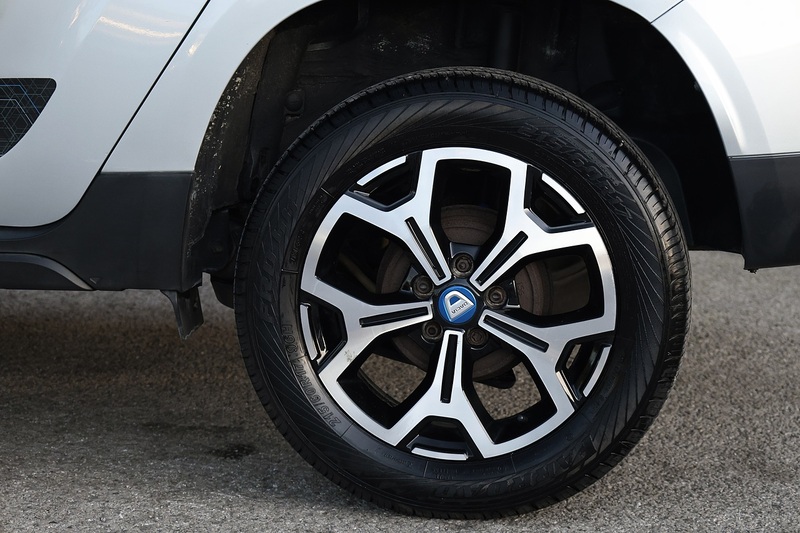 Dacia Duster SE Twenty LPG BiFuel + Apple Car Play + Sat Nav Image 28