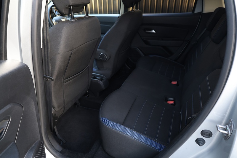 Dacia Duster SE Twenty LPG BiFuel + Apple Car Play + Sat Nav Image 31