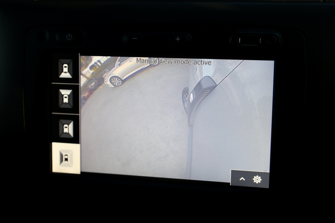 Dacia Duster SE Twenty LPG BiFuel + Apple Car Play + Sat Nav - Large 35