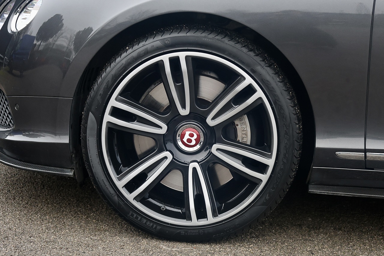 Bentley Continental GTC 4.0 V8 Mulliner Driving Spec + Mulliner Carbon Exterior + Huge Spec - Large 35