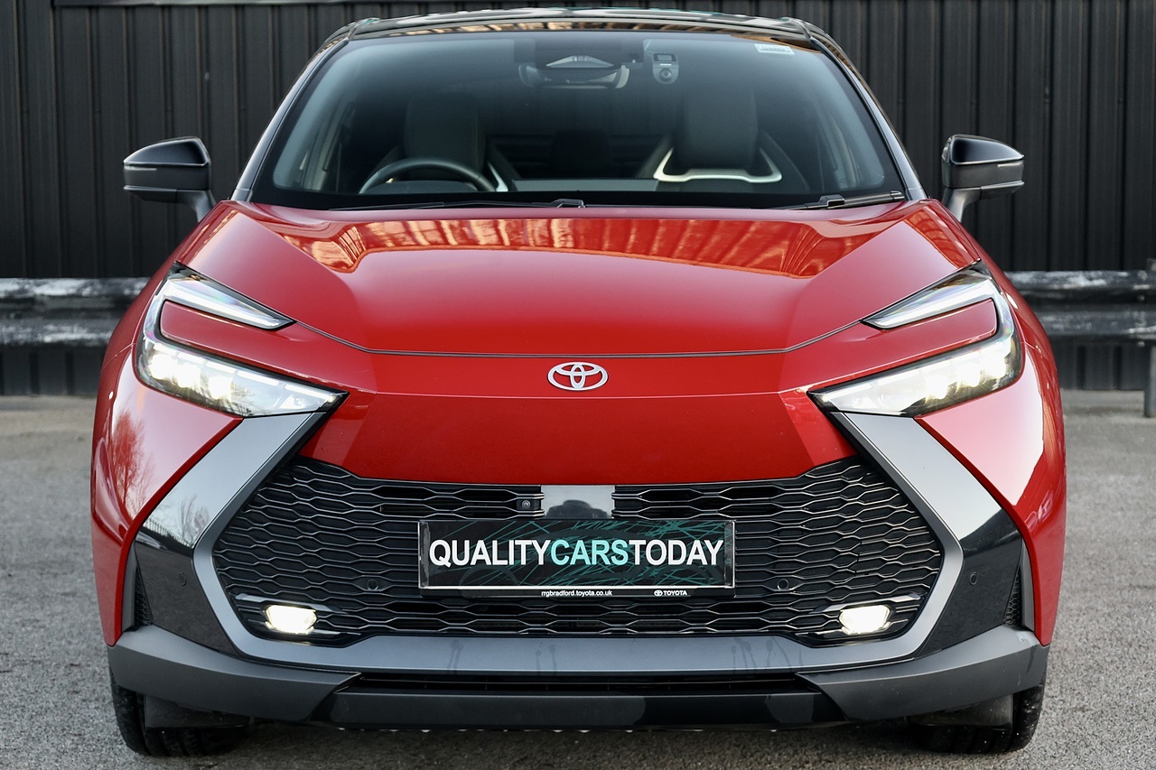 Toyota C-HR Excel 1 Private Owner + Pano Roof + High Spec - Large 3