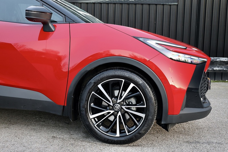 Toyota C-HR Excel 1 Private Owner + Pano Roof + High Spec Image 13