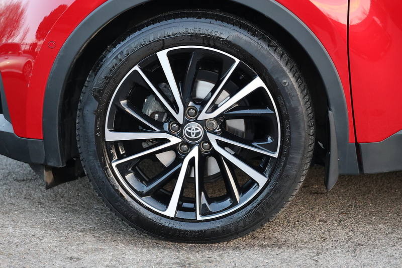 Toyota C-HR Excel 1 Private Owner + Pano Roof + High Spec Image 21