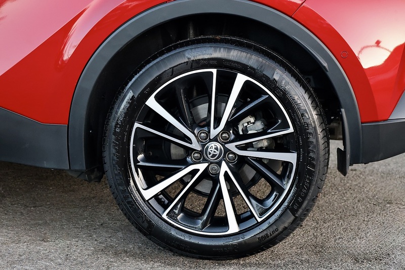 Toyota C-HR Excel 1 Private Owner + Pano Roof + High Spec Image 22