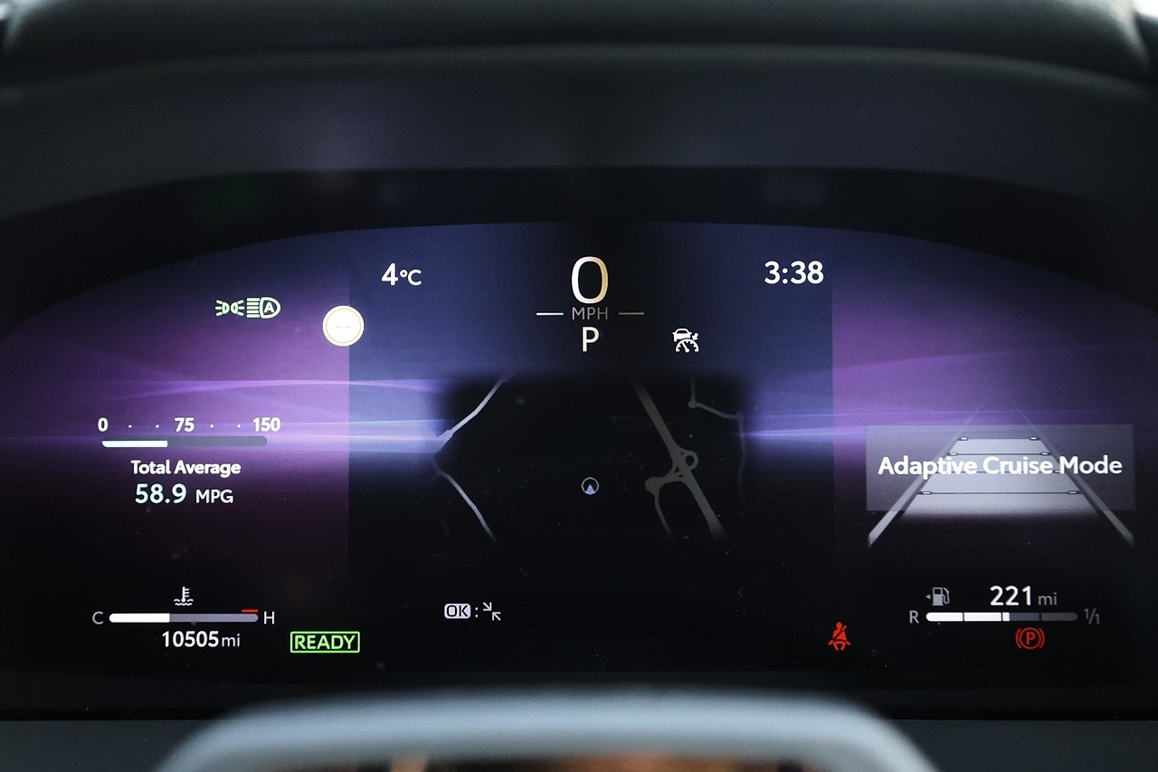 Toyota C-HR Excel 1 Private Owner + Pano Roof + High Spec - Large 30