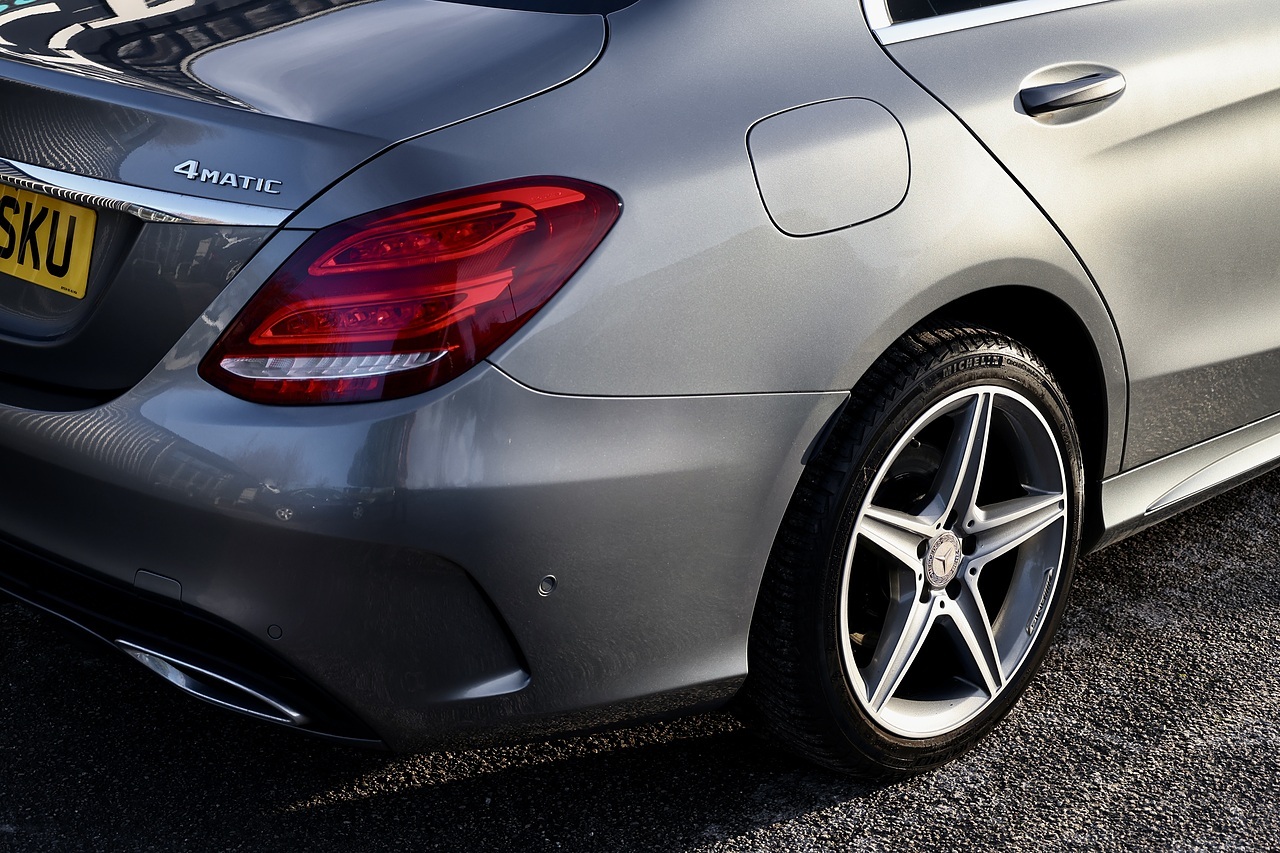 Mercedes-Benz C220d 4Matic AMG Line Rare 4Matic + Sat Nav + Reverse Camera - Large 14