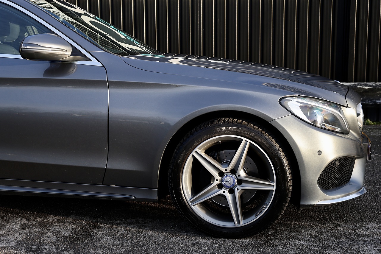 Mercedes-Benz C220d 4Matic AMG Line Rare 4Matic + Sat Nav + Reverse Camera - Large 16