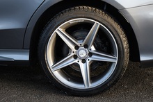 Mercedes-Benz C220d 4Matic AMG Line Rare 4Matic + Sat Nav + Reverse Camera - Thumb 25