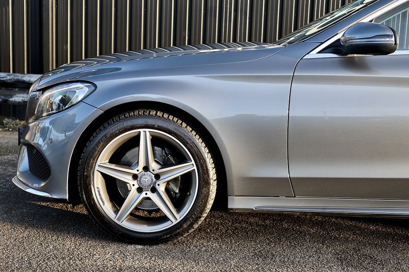 Mercedes-Benz C220d 4Matic AMG Line Rare 4Matic + Sat Nav + Reverse Camera Image 22