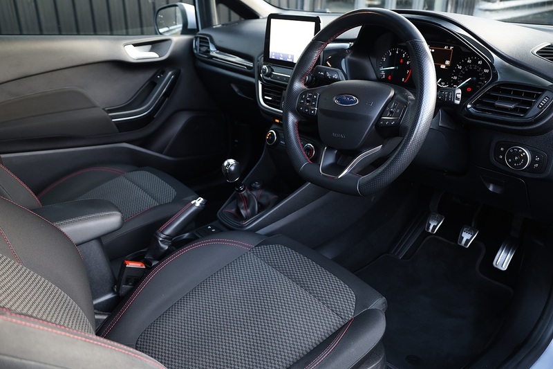 Ford Fiesta MHEV ST-Line Edition 1 Former Keeper + Full Ford Main Dealer History Image 7