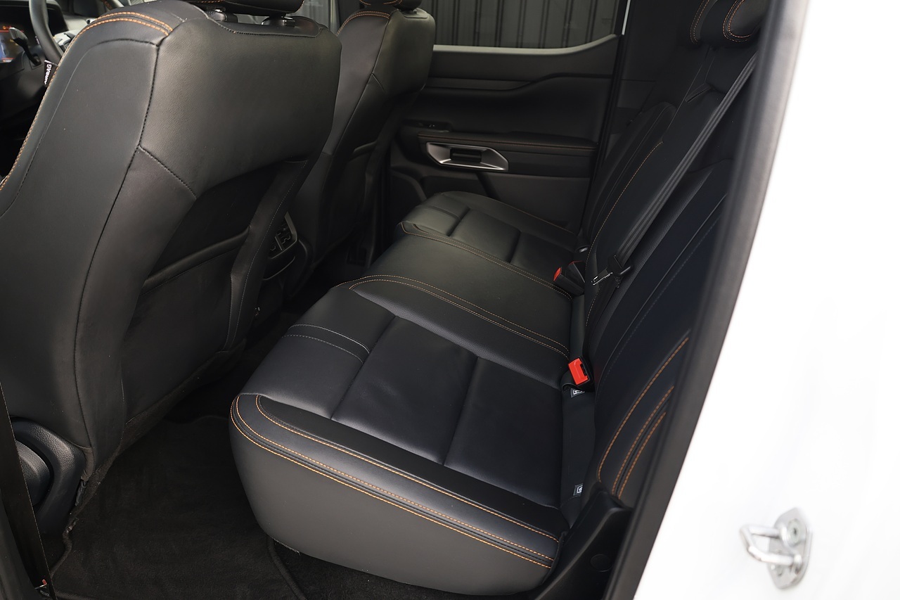 Ford Ranger Wildtrak 3.0 V6 Diesel 240 + NO VAT + Huge Spec - Large 21