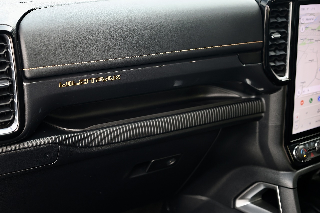 Ford Ranger Wildtrak 3.0 V6 Diesel 240 + NO VAT + Huge Spec - Large 22