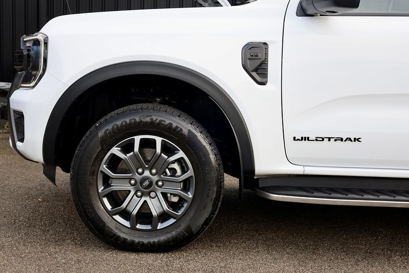 Ford Ranger Wildtrak 3.0 V6 Diesel 240 + NO VAT + Huge Spec Image 24