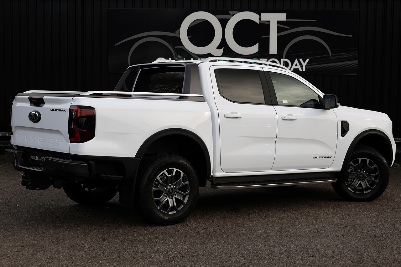 Ford Ranger Wildtrak 3.0 V6 Diesel 240 + NO VAT + Huge Spec - Large 6