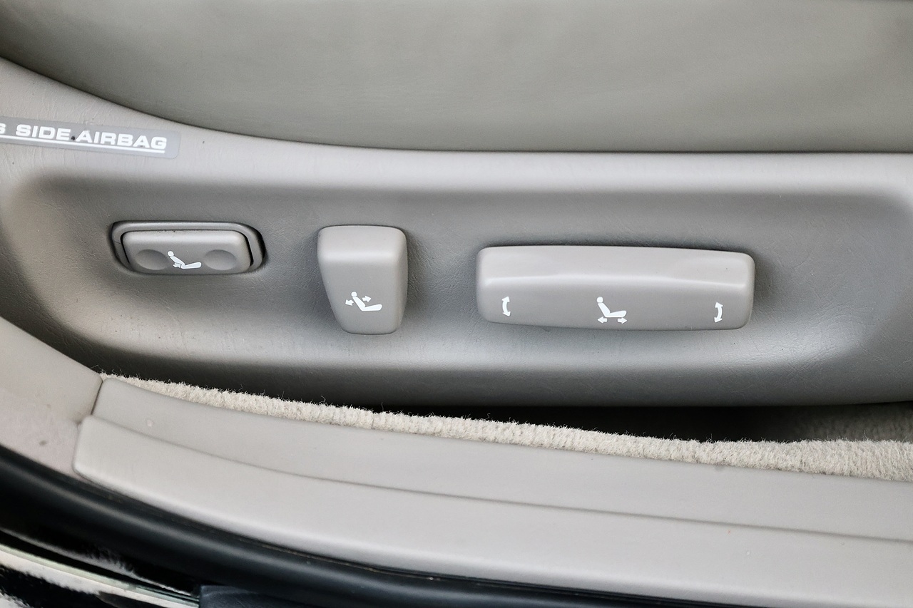 Lexus GS 300 Sport Family Ownership + Sunroof + Sat Nav - Large 21