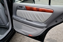 Lexus GS 300 Sport Family Ownership + Sunroof + Sat Nav - Thumb 23