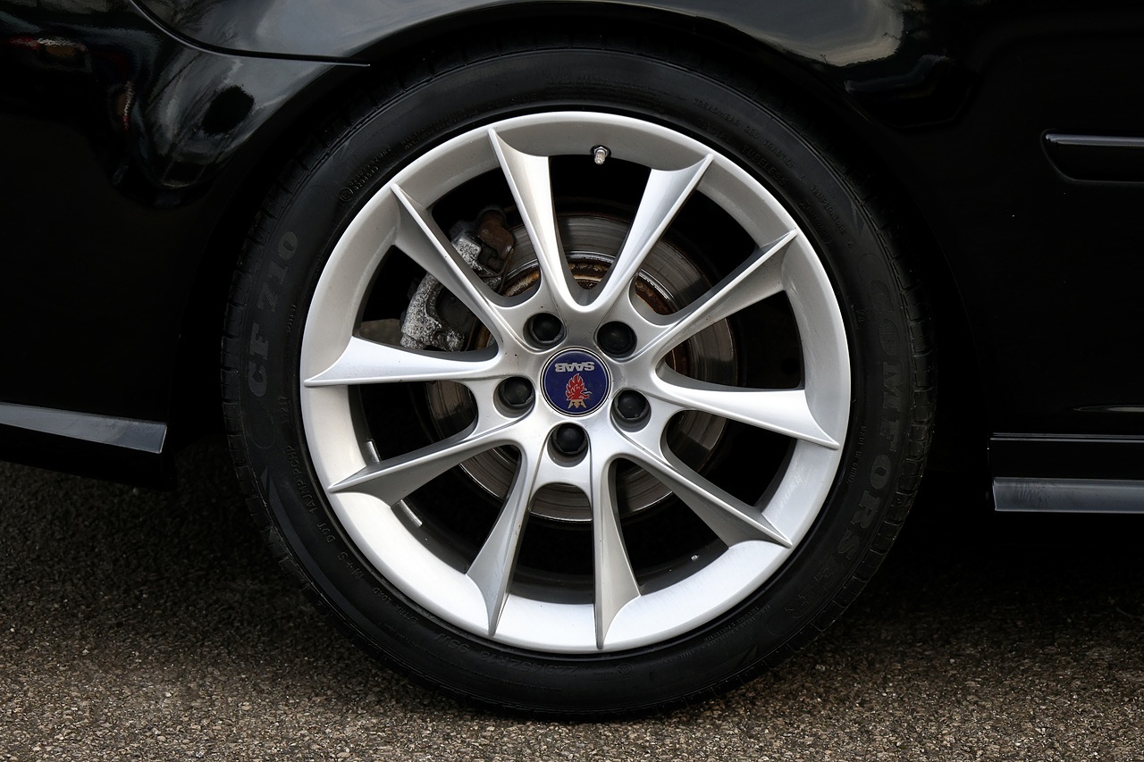 Saab 9-3 Aero Convertible 2 Former Keepers + 16 Services + Heated Leather - Large 22