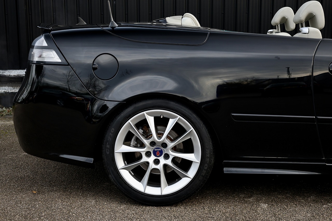 Saab 9-3 Aero Convertible 2 Former Keepers + 16 Services + Heated Leather - Large 13
