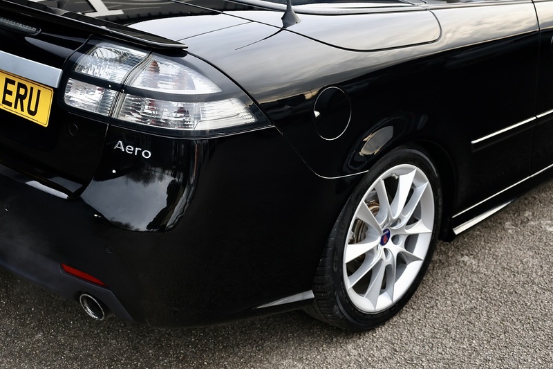 Saab 9-3 Aero Convertible 2 Former Keepers + 16 Services + Heated Leather Image 12