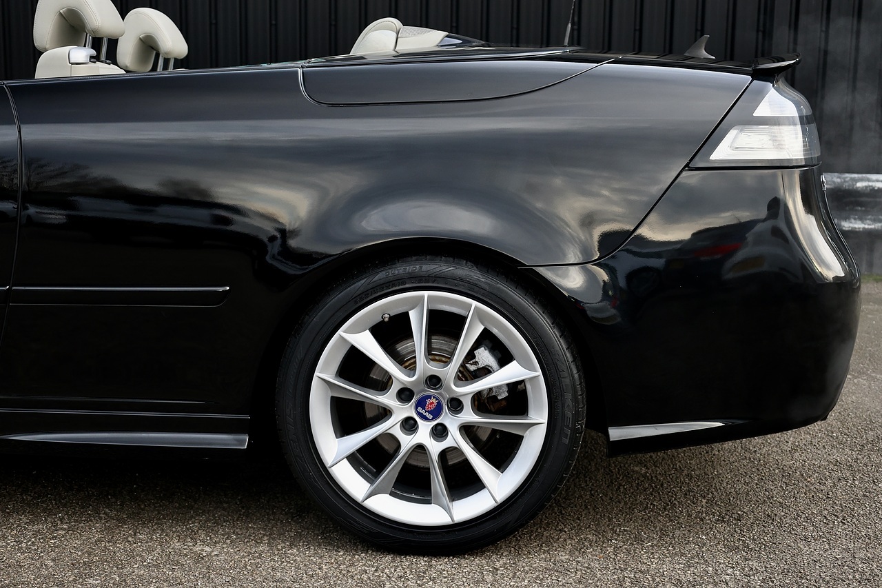 Saab 9-3 Aero Convertible 2 Former Keepers + 16 Services + Heated Leather - Large 19
