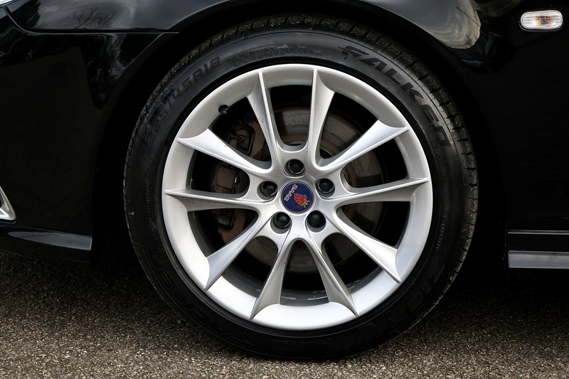 Saab 9-3 Aero Convertible 2 Former Keepers + 16 Services + Heated Leather Image 24