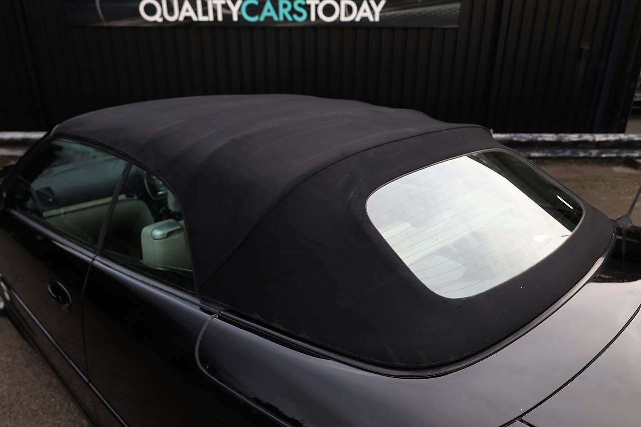 Saab 9-3 Aero Convertible 2 Former Keepers + 16 Services + Heated Leather - Large 28