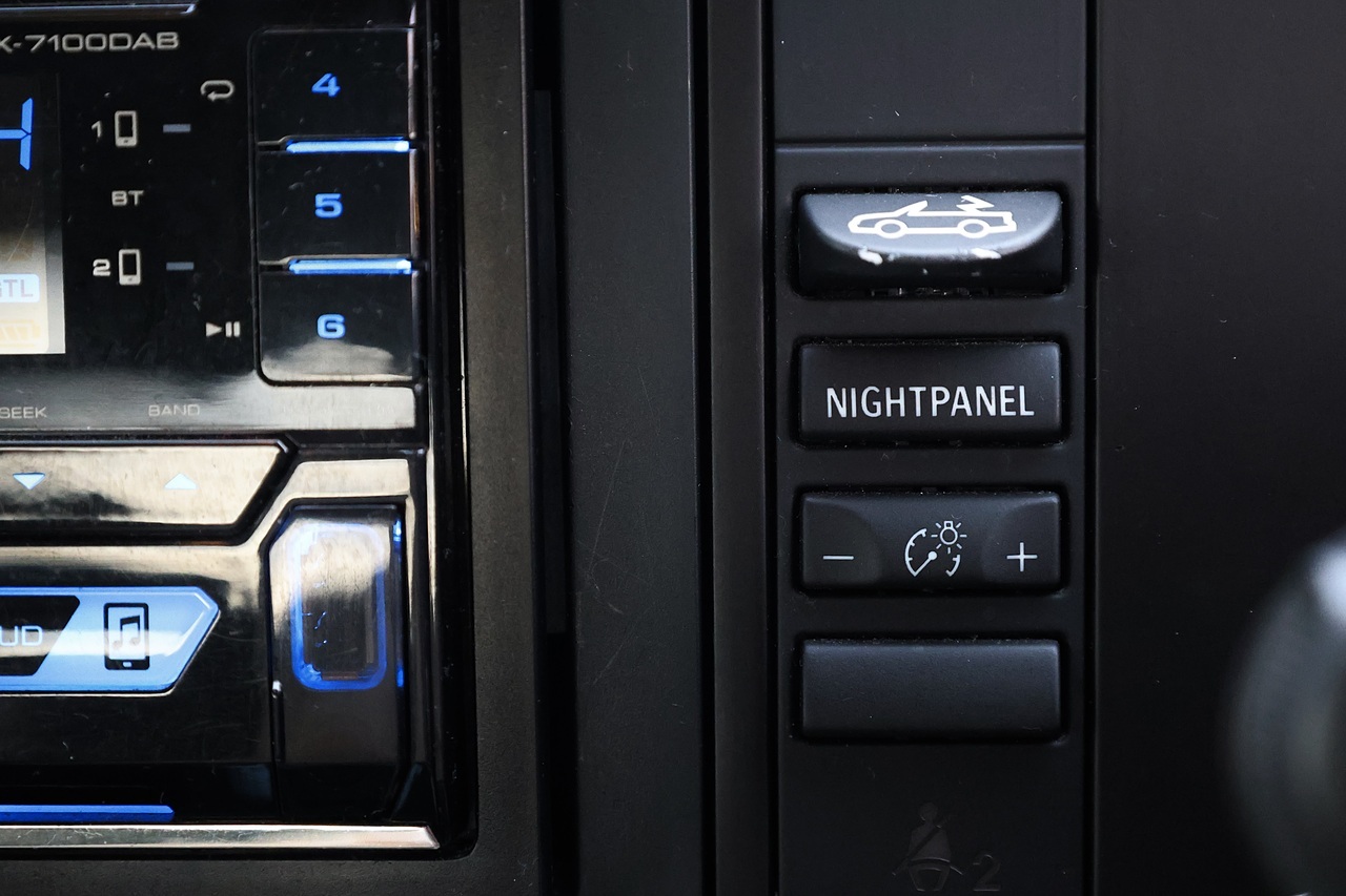 Saab 9-3 Aero Convertible 2 Former Keepers + 16 Services + Heated Leather - Large 34